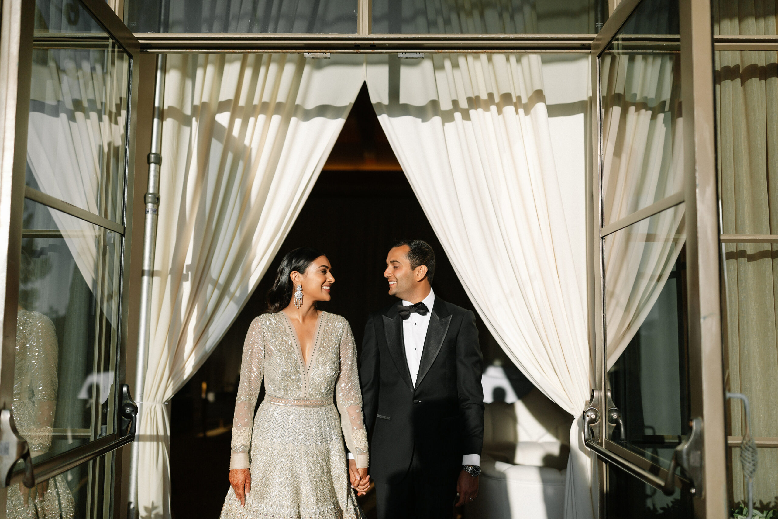 The First 24 Hours After Getting Engaged:What To Do Before Wedding Planning Begins